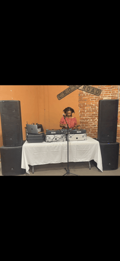 Gallery photo 2 of DJ Jeminni