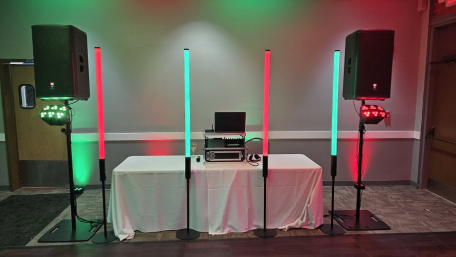 Gallery photo 1 of DJ Joe Davis