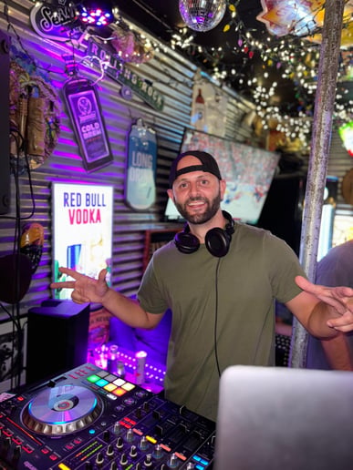 Gallery photo 1 of DJ Joe Fortuna