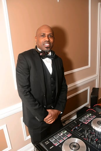 Gallery photo 5 of Dj Johnny Encore