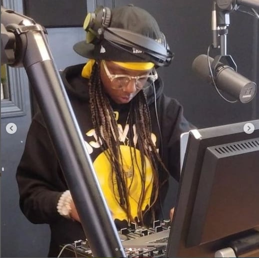 Gallery photo 1 of DJ Jojo VYBZ