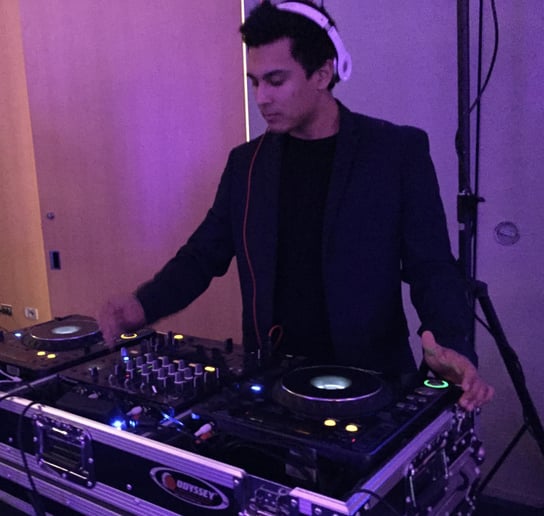 Gallery photo 1 of Dj Jon