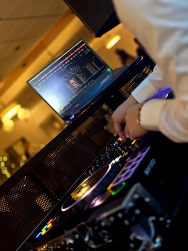 Gallery photo 2 of DJ Joseph Paul