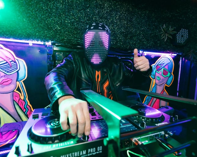 Gallery photo 8 of Dj Jovanne