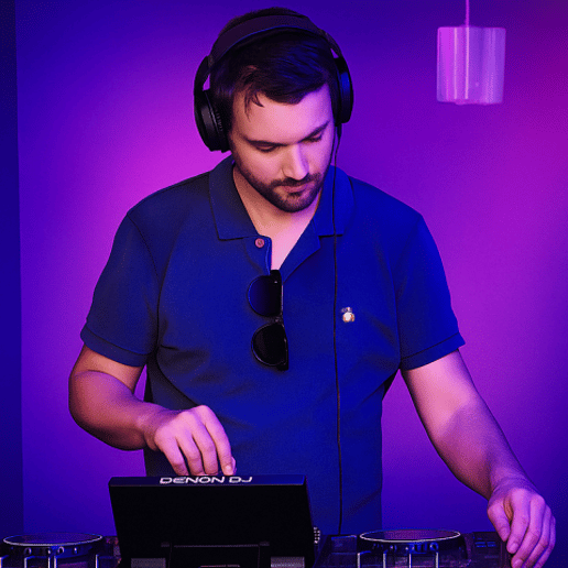 Gallery photo 2 of DJ Juan