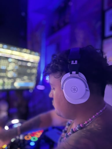 Gallery photo 6 of DJ Juice