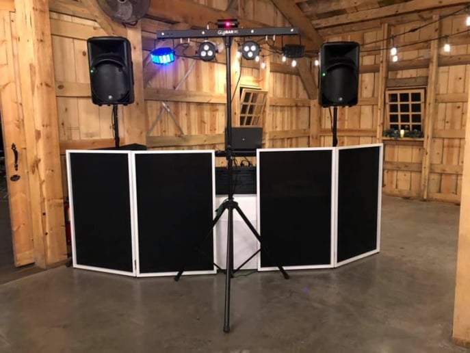 Gallery photo 1 of DJ Julia