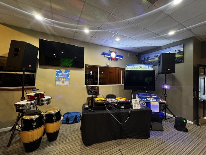 Gallery photo 2 of DJ Juni EL Gladiator