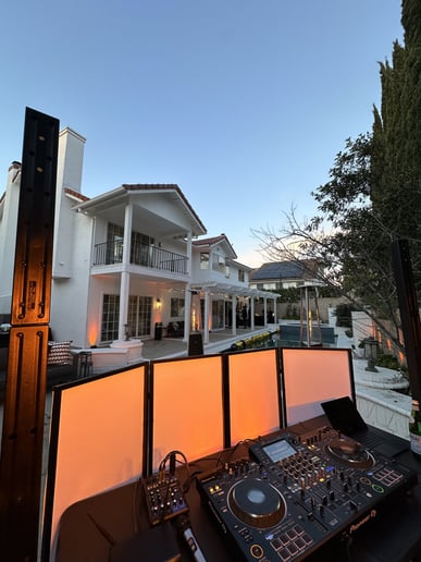 Gallery photo 1 of DJ Justin