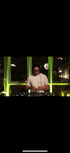 Gallery photo 9 of DJ Justin
