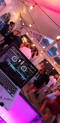 Gallery photo 2 of DJ Justino Wedding/Entertainment Expert