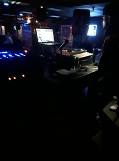 Gallery photo 16 of DJ Kastle