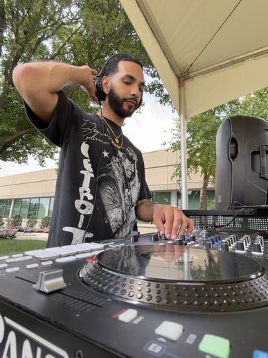 Gallery photo 2 of DJ Keizer