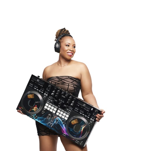 Gallery photo 2 of DJ Kelly Kellz