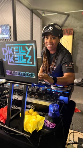 Gallery photo 4 of DJ Kelly Kellz