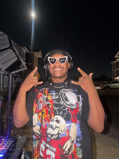 Gallery photo 6 of DJ Kennywho