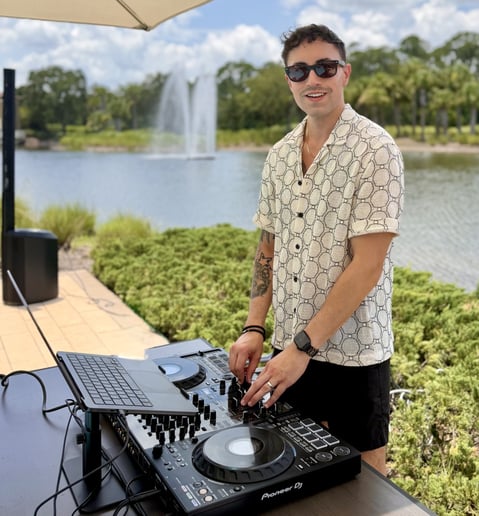 Gallery photo 2 of DJ Kenzr