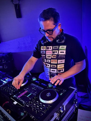 Gallery photo 1 of Dj Kermit G Music Entertainment
