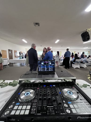 Gallery photo 7 of DJ Keys