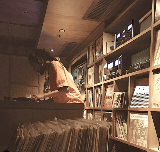 Gallery photo 5 of DJ King Genius