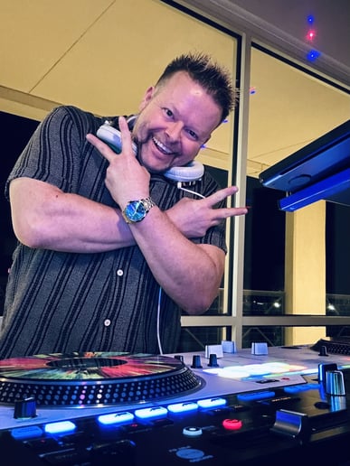 Gallery photo 32 of DJ Kizra