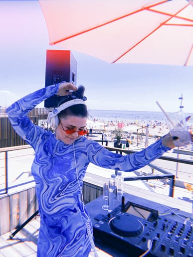 Gallery photo 10 of DJ Kruu