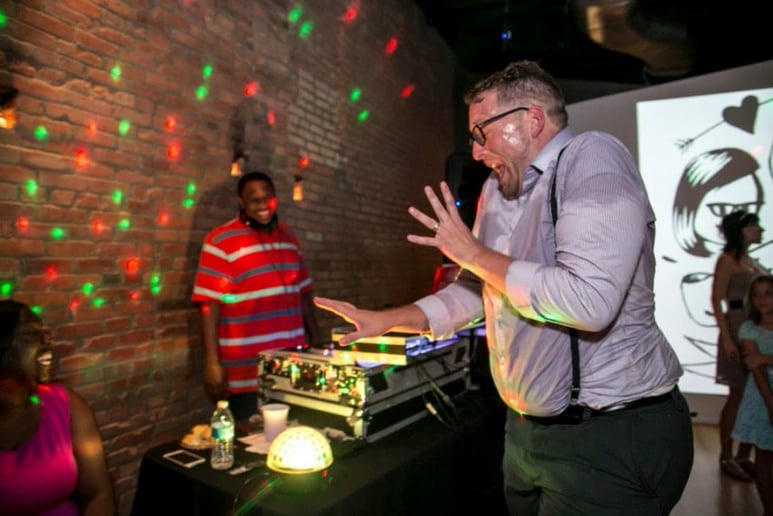 Gallery photo 1 of DJ L-Boogie