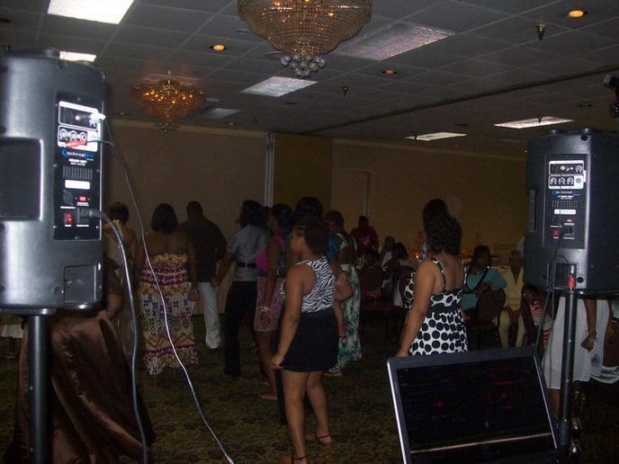 Gallery photo 2 of DJ L-Boogie