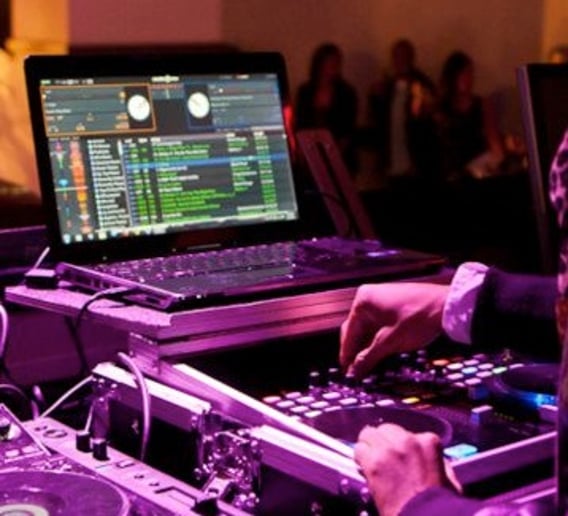 Gallery photo 1 of DJ Lady P