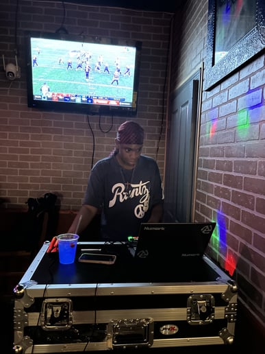Gallery photo 1 of DJ LeonDaDon