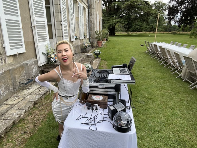 Gallery photo 8 of DJ Libby N'