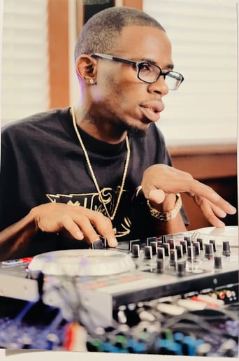 Gallery photo 1 of Dj Lil Man