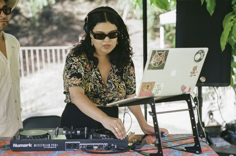 Gallery photo 3 of Dj Lis Bomb