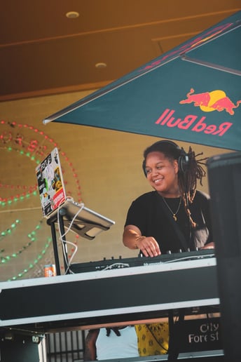 Gallery photo 7 of DJ Lodi Dodi