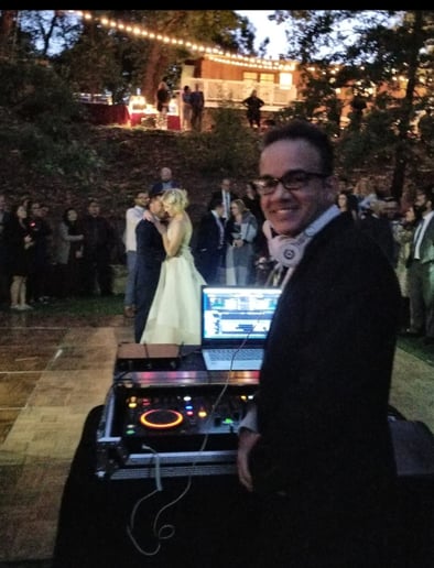 Gallery photo 3 of DJ Luis Cruz