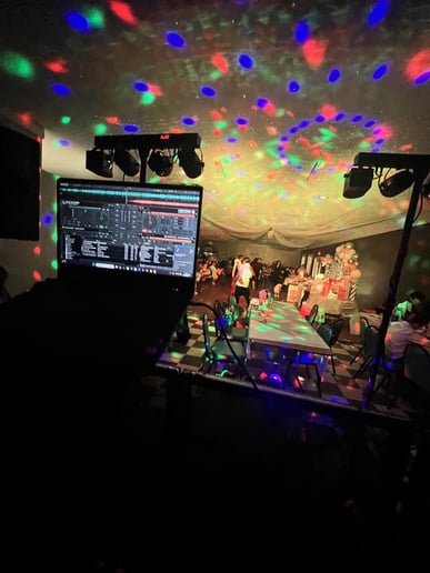 Gallery photo 2 of DJ Luisito