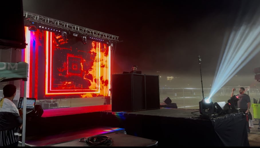 Gallery photo 1 of DJ Lumin
