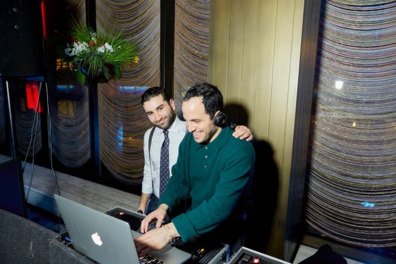 Gallery photo 1 of Dj M2