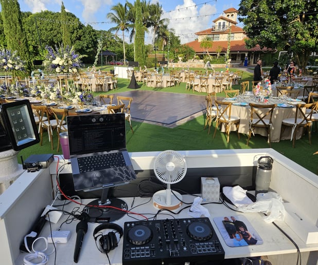 Gallery photo 2 of Dj M