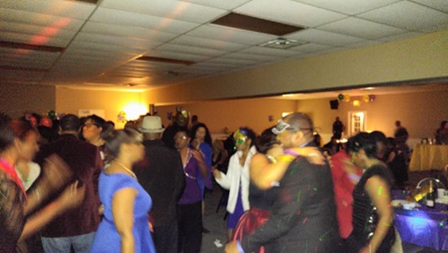 Gallery photo 4 of DJ MAQ Entertainment