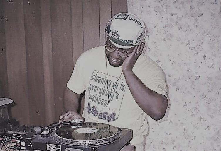 Gallery photo 8 of DJ MAQ Entertainment