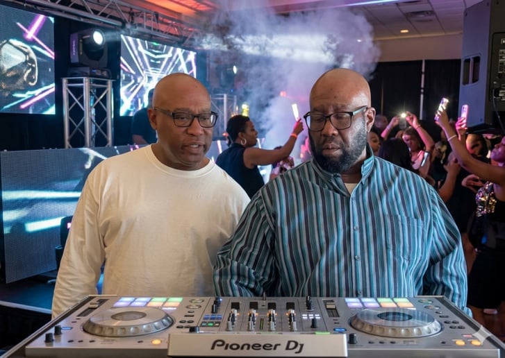 Gallery photo 39 of DJ MAQ Entertainment