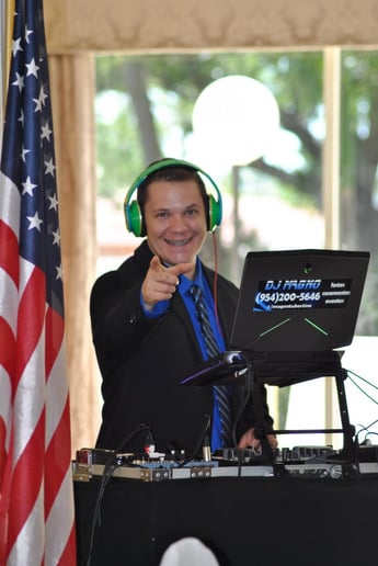 Gallery photo 3 of DJ Magno