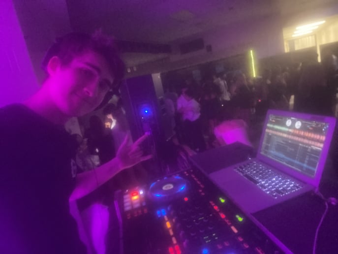Gallery photo 1 of DJ Marchello