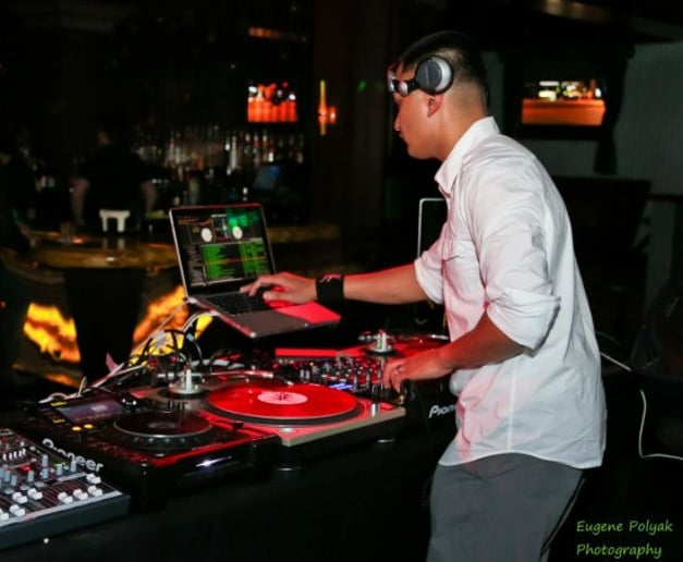 Gallery photo 2 of Dj Mark Mash