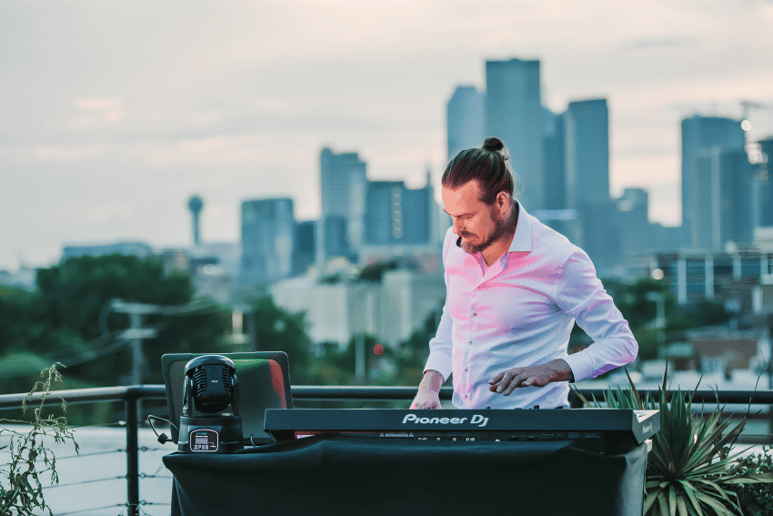 Gallery photo 5 of DJ Mark More