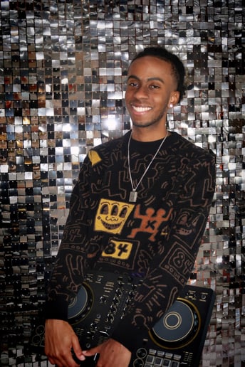 Gallery photo 1 of DJ Marley Mac
