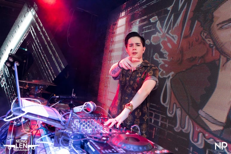 Gallery photo 1 of DJ Mashi