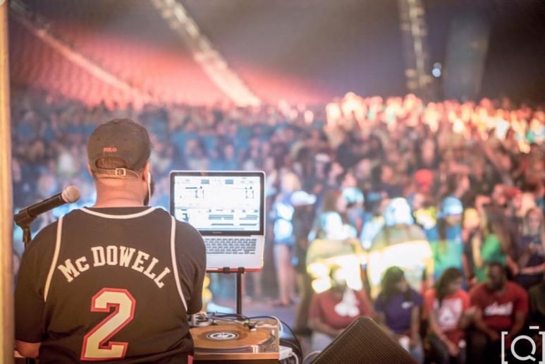 Gallery photo 1 of DJ iAM
