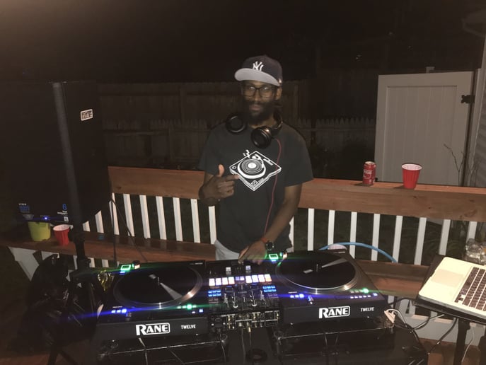 Gallery photo 5 of DJ ShowMeckka Ent.